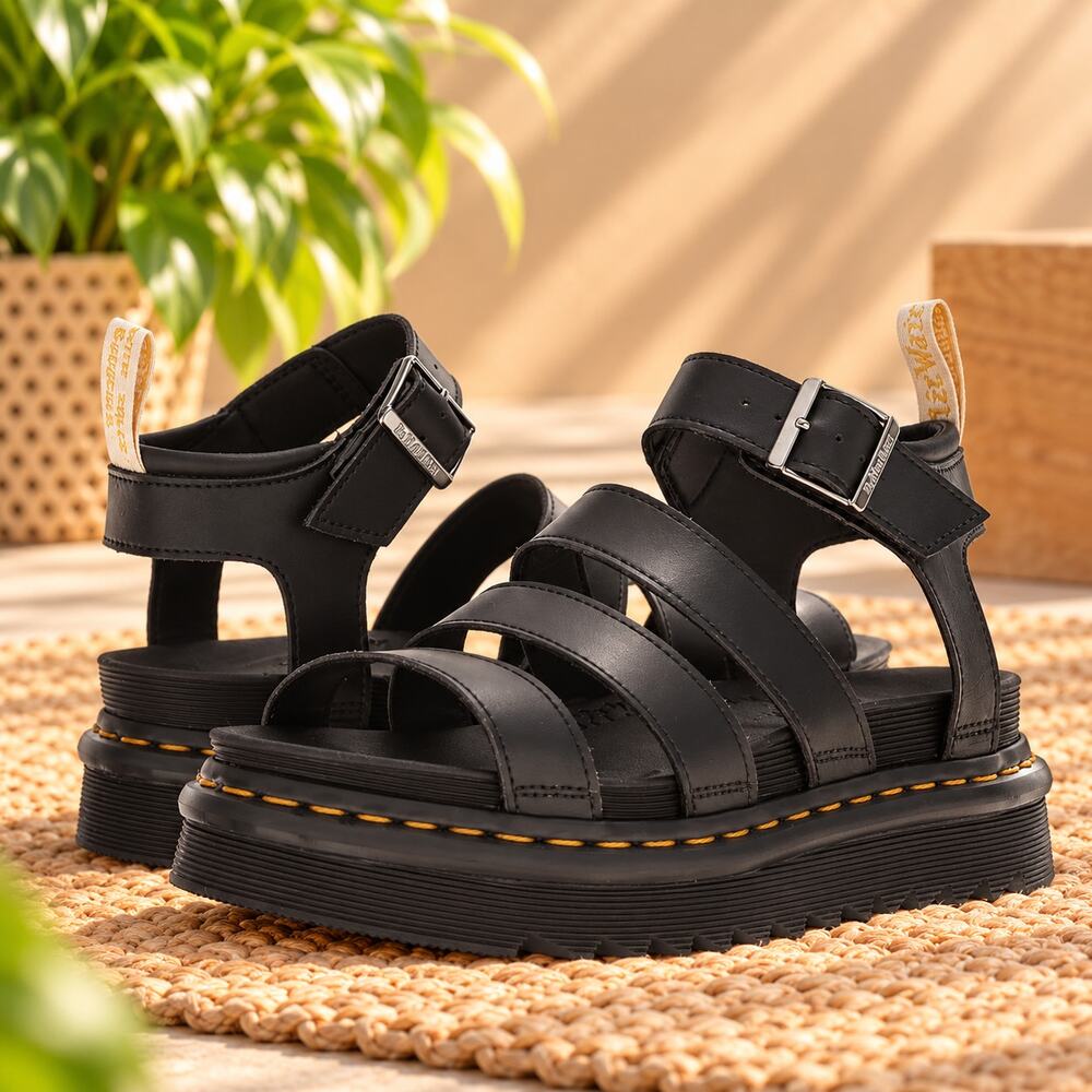 NWT Dr. Martens Women's V Blaire Fisherman Sandals Black Size 6